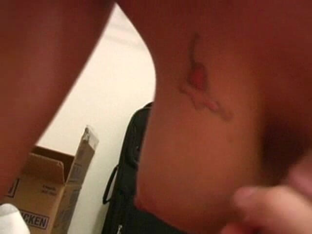 Suck on it Baby: Suge pula baby: muie cu Claire