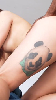 Il Suo Primo Nero E 100% Anale. Sheila Kaiser Si Distrugge Il Sedere in Black Fix Di Fakings