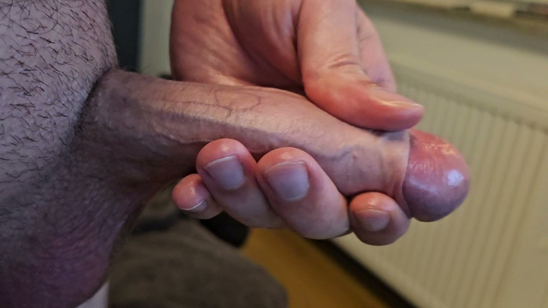 Gnirlo23: Uncut Curved Cock