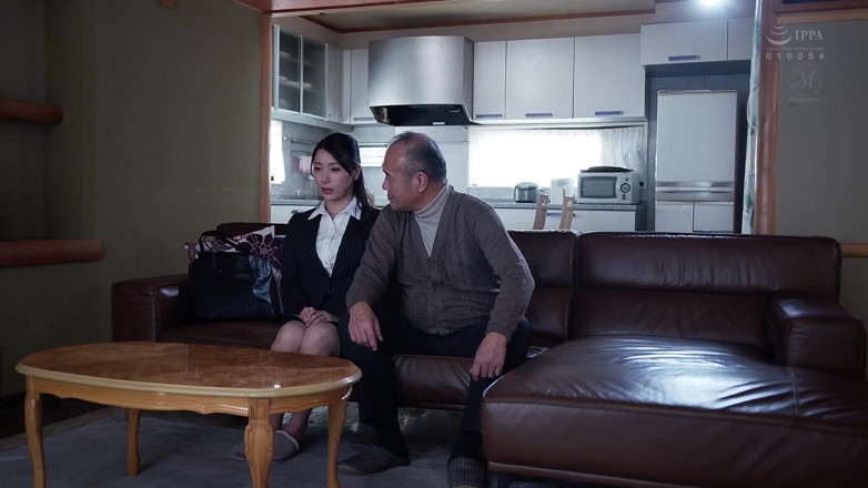 Sushi Bang: Married Insurance Saleswoman in Beautiful Lingerie Gets Soiled with Saliva...