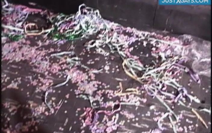 Just X Gays porn: Hombre de carnaval puta escena 4 1