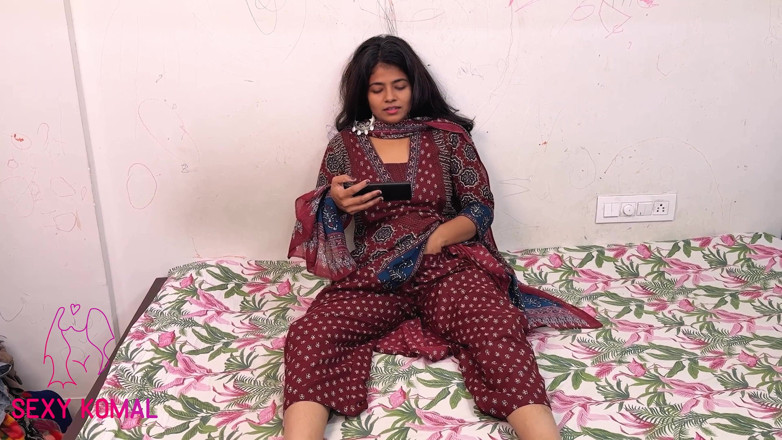 Sexy Komal: Komal은 많은 사람들이 당신의 얼굴을 보여주고 있다고 말했지만, 내 회원들에게 보여주지 마라, 제발.