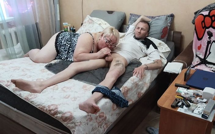 Zona901: Pipe profonde par un ami et éjaculation