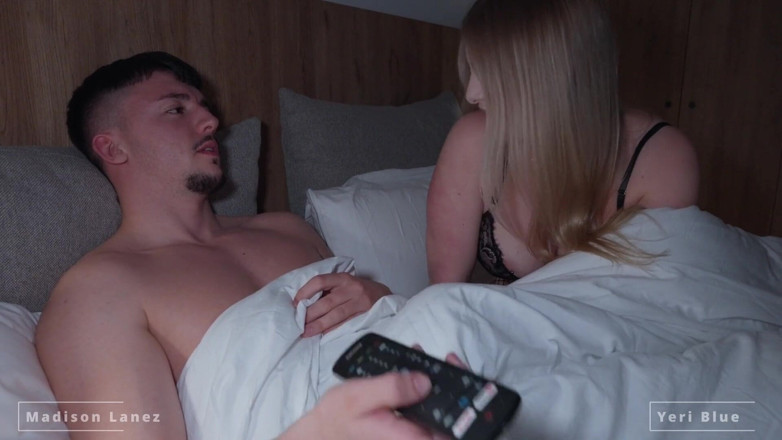 Yeri Blue: Big Tits Blonde Needs to Fuck After Work
