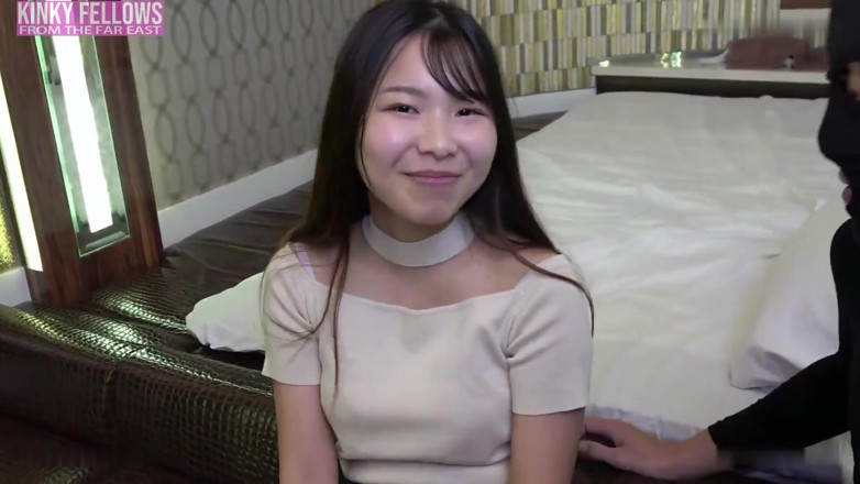 Studio Modern Shunga - JAV: Înger asiatic 23985