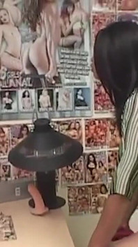 丰满的黑人素人熟女激情骑乘并被颜射