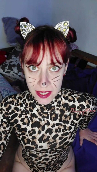 Tu Gauchita Argentina: Shyy Fxx a Sexy Kitten Play with Your Favourite Babe