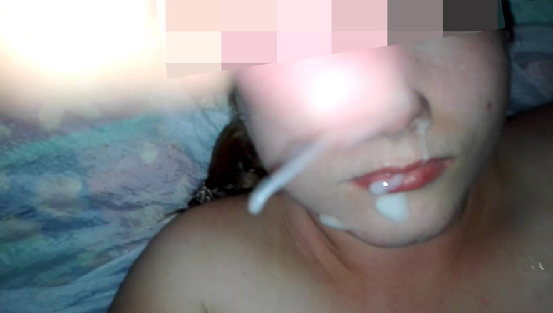 Sekretny666: Gülümserken yüzüne boşalıyor