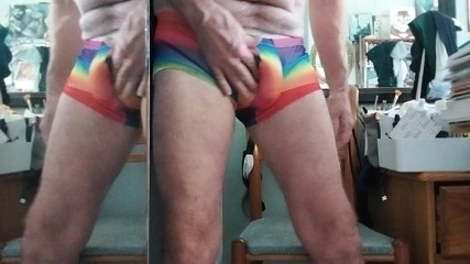 Hairyartist: Bir Pride Fitting