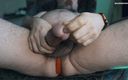 Beardedcummer: Тато насолоджується масажем простати з великою кількістю попередньої сперми та сквіртів
