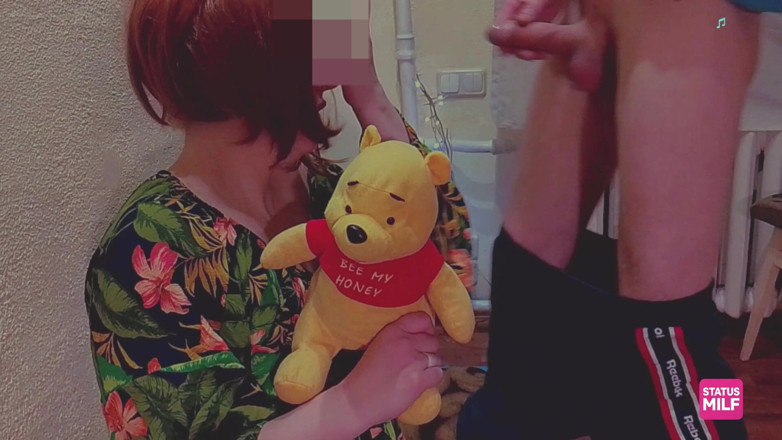 Kett Mun: Mama Naivă Gustă Pe Fiul Vitreg În Camera Din Spate