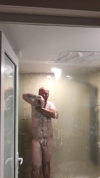 Bigwhitecock: Kul i duschen