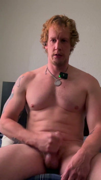 Gay gooner Christian Hunter se corre una segunda vez y hace que su polla gruesa y cremosa af