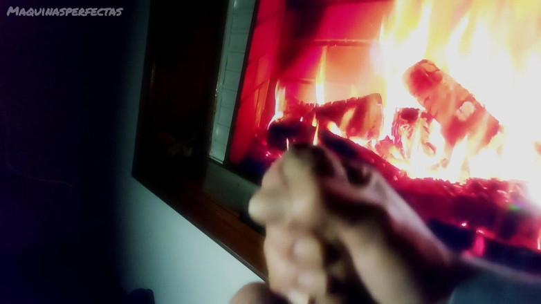 Maquinasperfectas: XXX Se Masturba Para Mim E Acaba Enchendo Minha Boca...