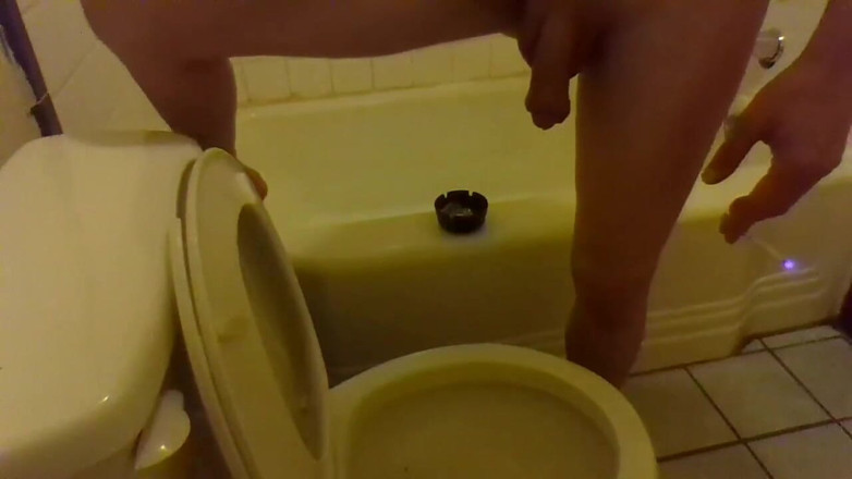 LilTaste: Chcaní na záchodě, když stojím ve vaně