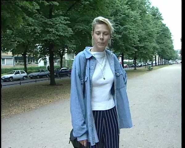 YOUR FIRST PORN: Schoene Grosse Frau Judy - frumoasa femeie înaltă Judy