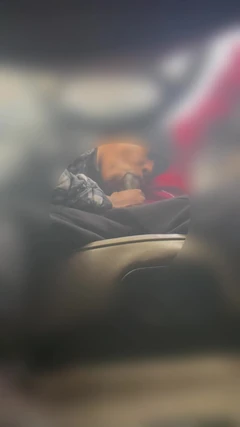 她在 6 分钟内把我的鸡巴吸了出来