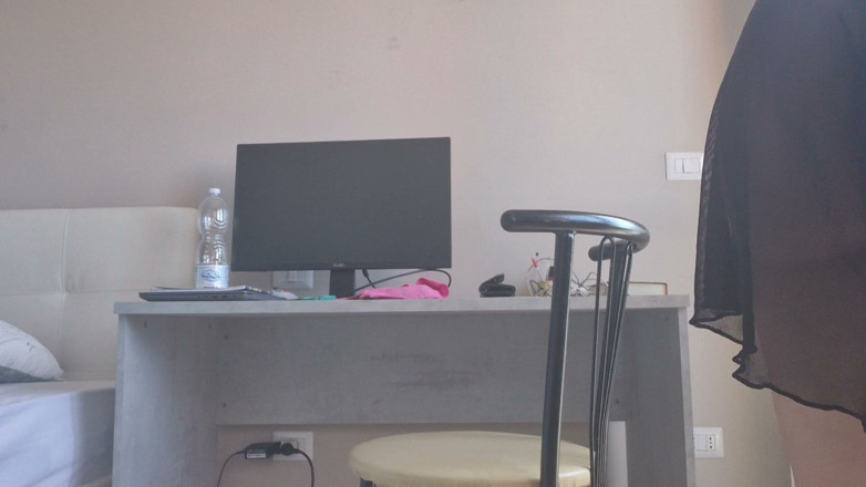 Mah Santos: Hot Blonde Cleans Her Desk, but She Gets Carried Away...