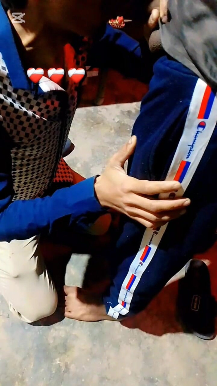 Desiboy gay: पाकिस्तानी हॉट सेक्स पूरी गांड चुदाई सेक्सी लड़का कमसिन लंड चुसाई चूस रही है