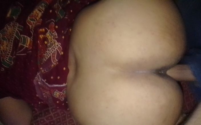 Soni sk: पत्नी अपने प्रेमी से फोन पर बात कर रही है पति अपनी पत्नी को पकड़ता है और उसे चुदाई सेक्स और गंदी बात करने की सजा हिंदी में