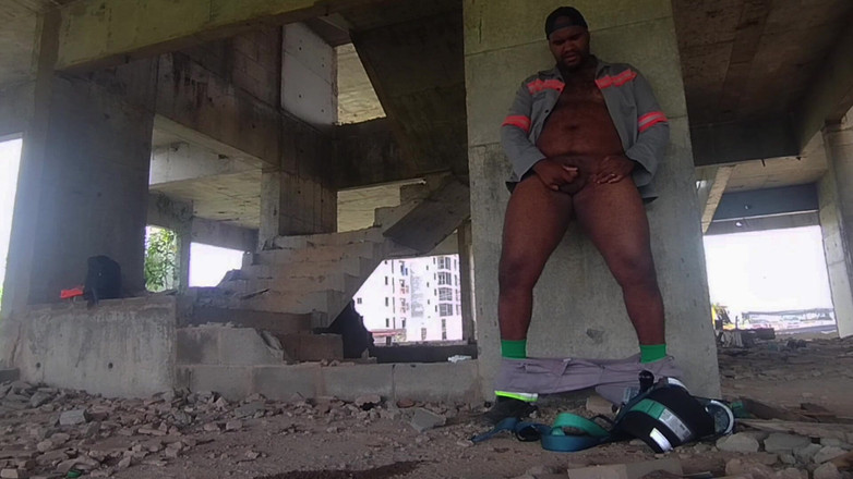 TheBlacKHunterr: Vzal jsem si do práce hračku a podívejte se, co...