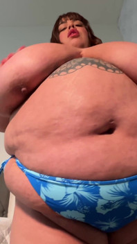 SSBBW Latina Angel Loves Chocolate in Her Mouth