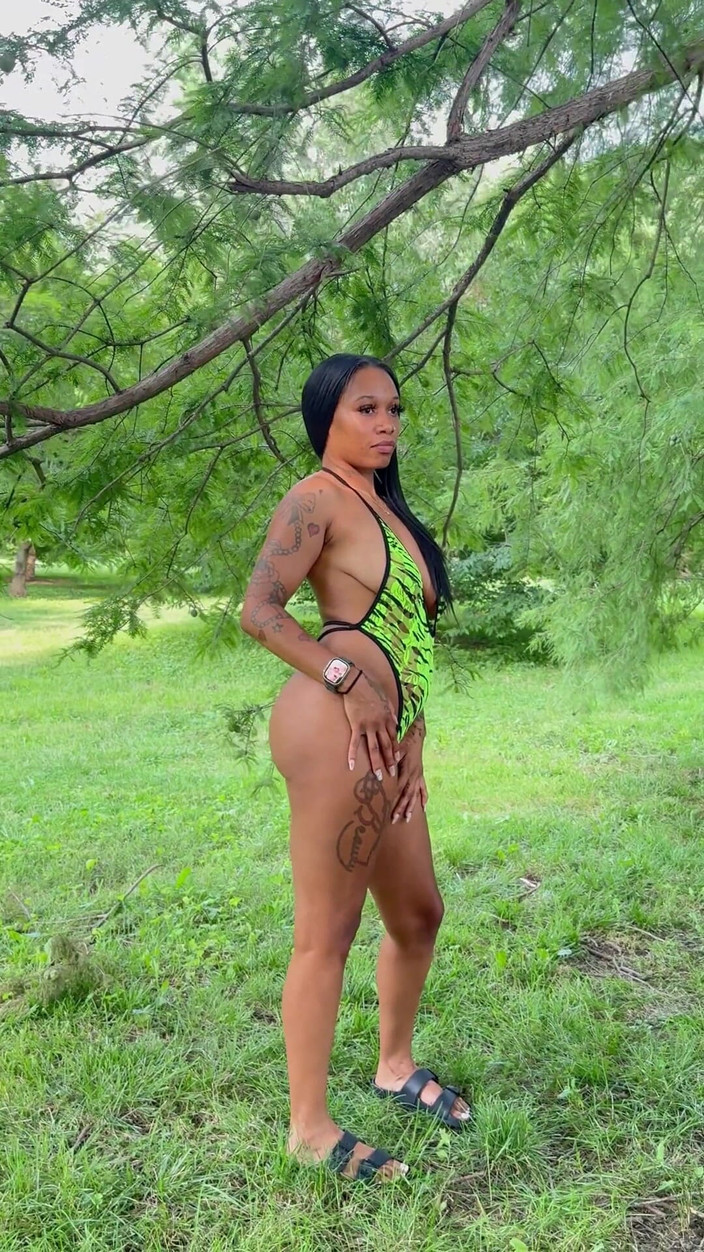 SexLoveRed: Menangkap saya berbogel di Taman