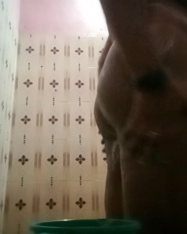 How many friends are my bathroom entertainment videos likes. (Mallu varsha) How many friends are my bathroom entertainment videos likes. (Mallu varsha)