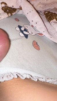 Come scopare una bellezza se i suoi buchi sono stretti e vergine?