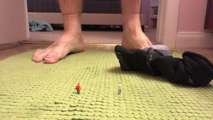 Adam Castle Solo: Obří sprchový advent s mrdkami