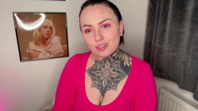 Miss Valentina: Dia Membeli Hadiah Hari Jadi Saya