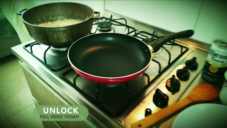 Uncut Lil Midget and Latina Freaky Friends: Pablon3grobar - Cooking with the Throatpie Queen