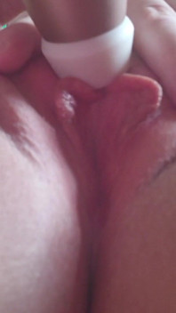 Real Clit Orgasm with Pussy Pulsating Contractions. Butterfly Pussy with Long Meaty Lips