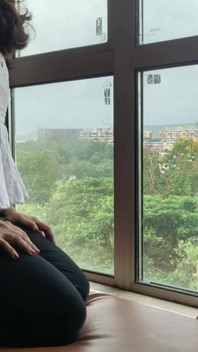 Jefe folla duro anal con gran polla de Riya Geman