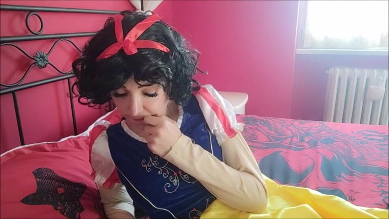 savannahamatoriale: Snowhite and the Nun Burps!