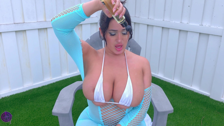 Nicky Rebel: Nia Bleu mahukan dunia untuk 4Knya