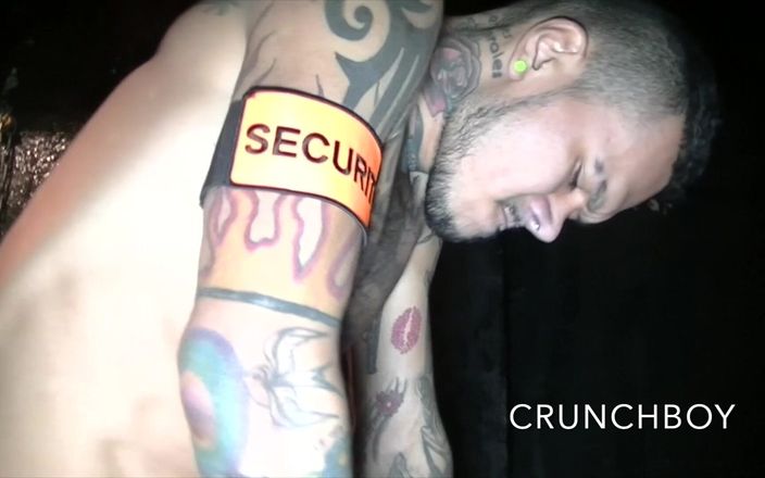 Crunch Boy: 2120 follada por el seguridad Guardien latino