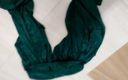 Satin and silky: Satijnen zijden aftrekbeurt porno - aftrekken met groene satijnen salwar van...