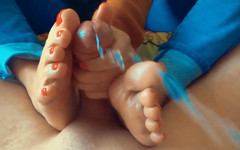 Mila Red Rabbit: Mila ha sorpreso il suo vicino usando le sue mani...