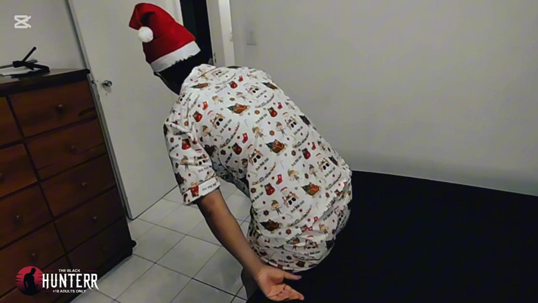 TheBlacKHunterr: Getting Santa's Gift