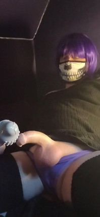 Explosive orgasm from massager with Raven LeTrap