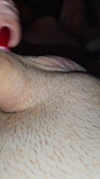 Uma diva do fetiche por pés convida seu enteado para a cama
