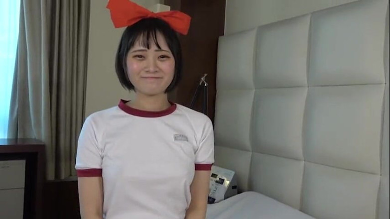 japan banana: Fofa japonesa estudante de 18 anos é boquete e gozada interna sexo...