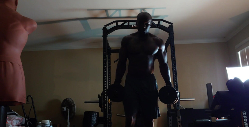 Hallelujah Johnson: 阻力训练锻炼 2