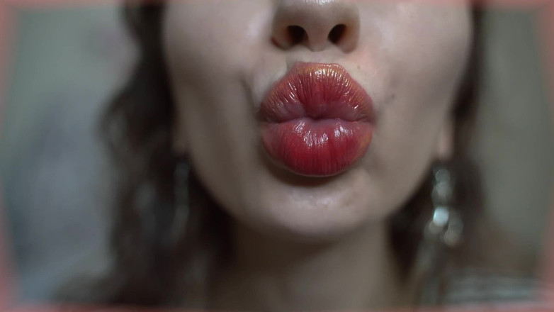 Rarible Diamond: Nightmare Kiss Slow Motion