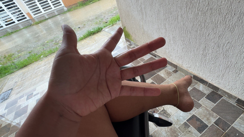 EMY_AND_JONH: Tôi hoàn toàn phát cuồng với việc thủ dâm trước...