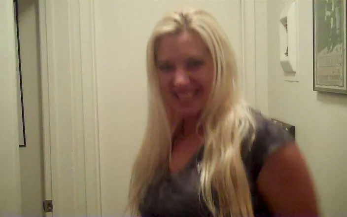 Cryptostudios: Tabitha - ballbusting 265