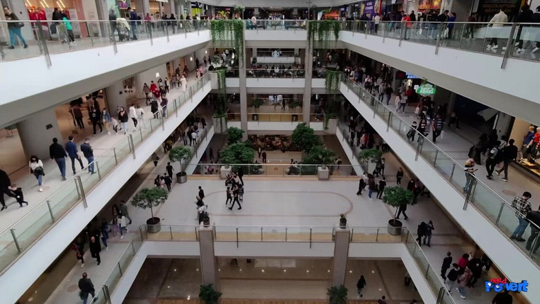 Nerd Pervert: Бонні Роуз - повернення повії чав