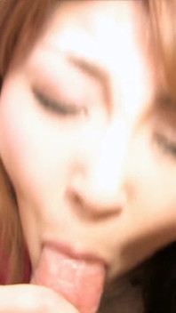 นวดตัวแล้วเย็ดแตกในหีสาวญี่ปุ่น MILF ร้อนแรงในห้องน้ำ