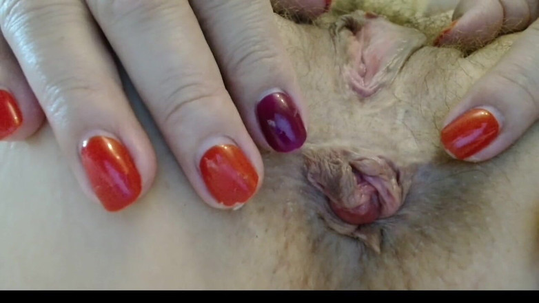 ANGELA_LADY: Das arschloch wird bei der haarigen fotze immer größer